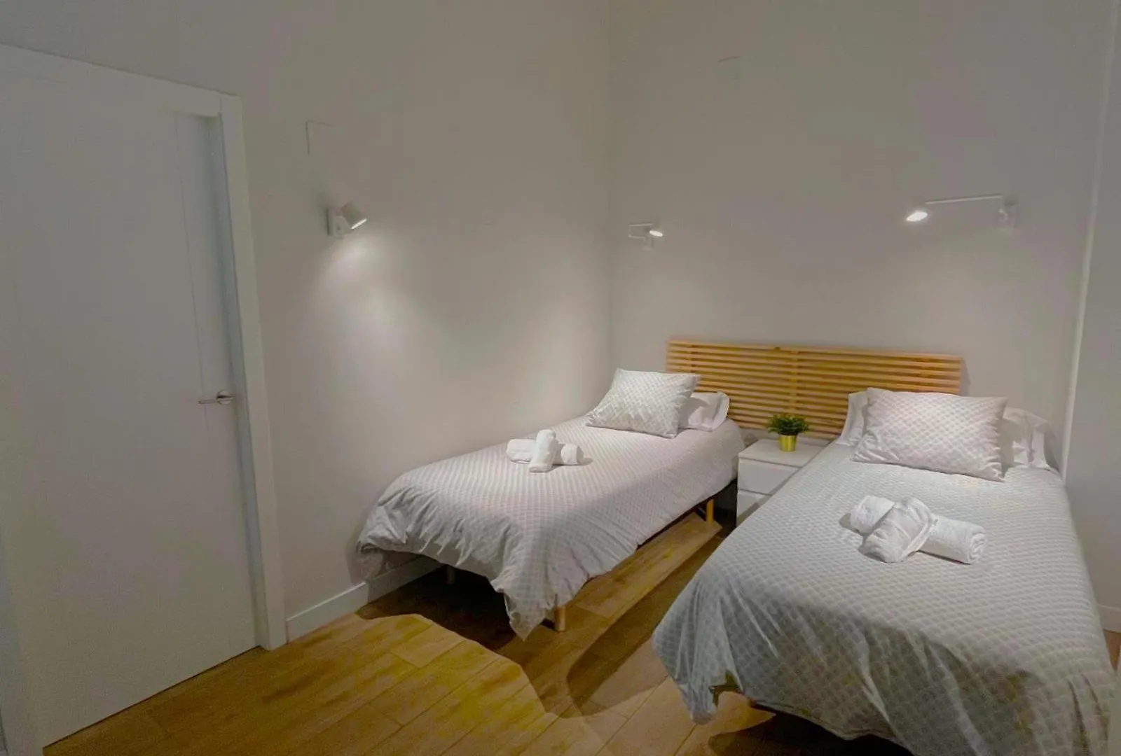 Nuevo Ribera Arcangel Suite Córdoba 0*,  España